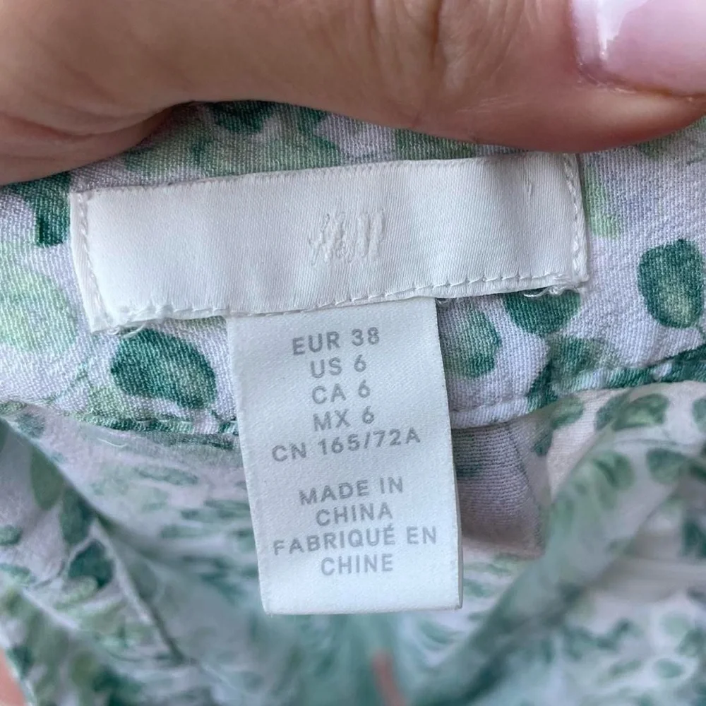 H&M Green and white boho floral midi skirt sz 6